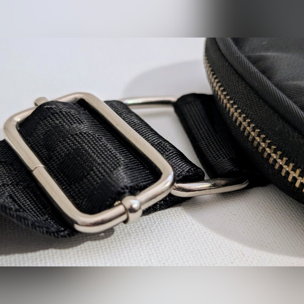 SOLD---Steve Madden Black Crossbody Bag - Picture 4 of 7